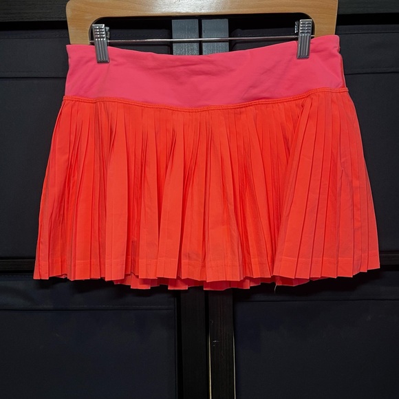 Lululemon Pleat To Street II Skirt Neon Grapefruit Pleated Skort Tennis Size 6 - Picture 1 of 6
